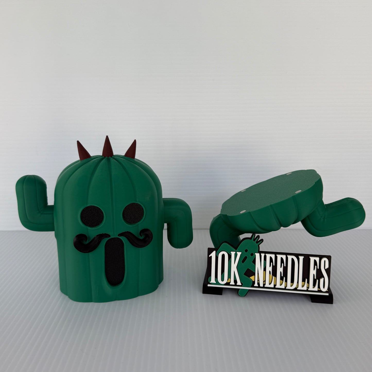 Jumbo Cactuar Deck Box