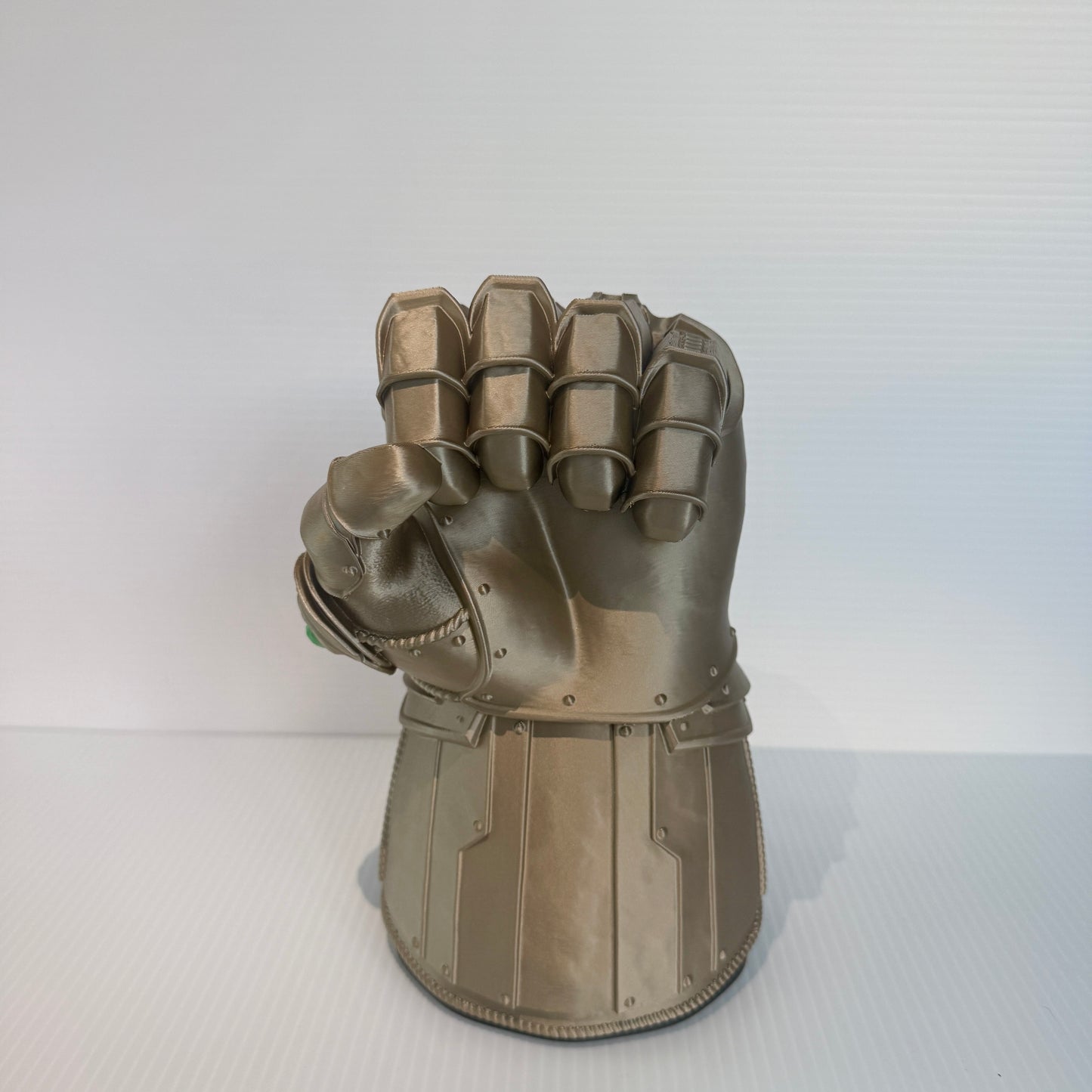 Infinity Gauntlet Deck Box